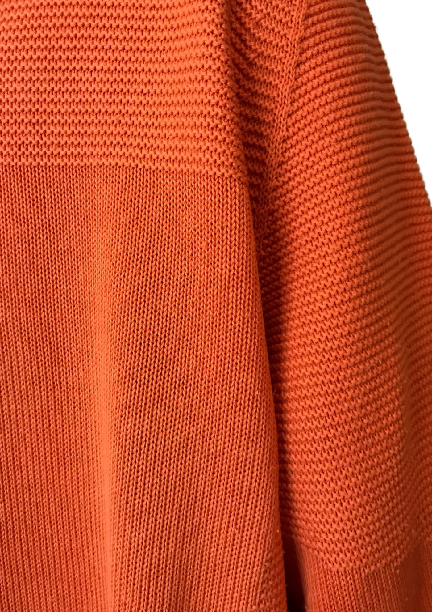 Pull orange Taille 38