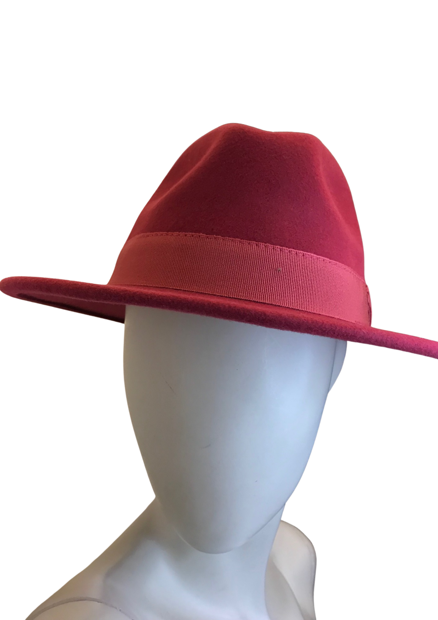 Chapeau en laine waterproof indéformable Taille 58 (neuf)