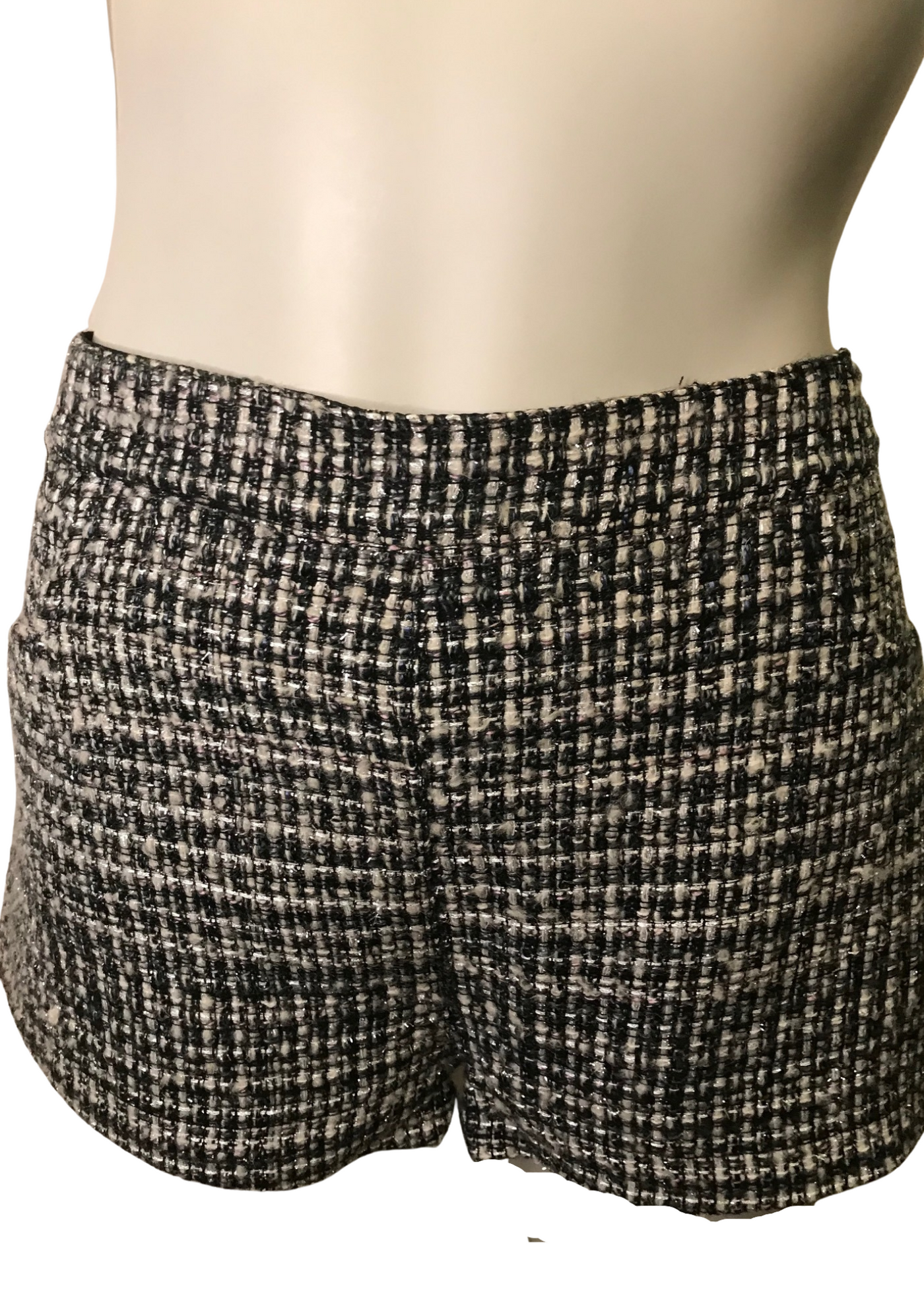 Short en tweed pailleté Taille 40